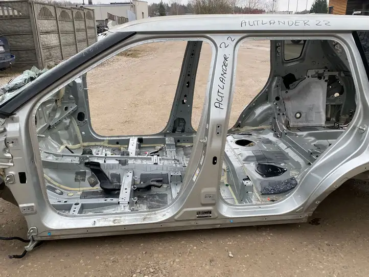 Mitsubishi Outlander IV (2021 - ) Кузов — фото 11