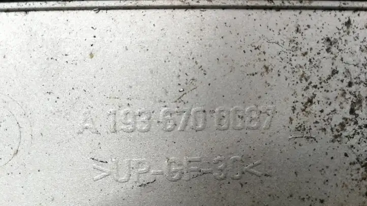 Chrysler Crossfire (2003 - 2007) A1936700687 Накладка стоек лобового стекла — фото 14