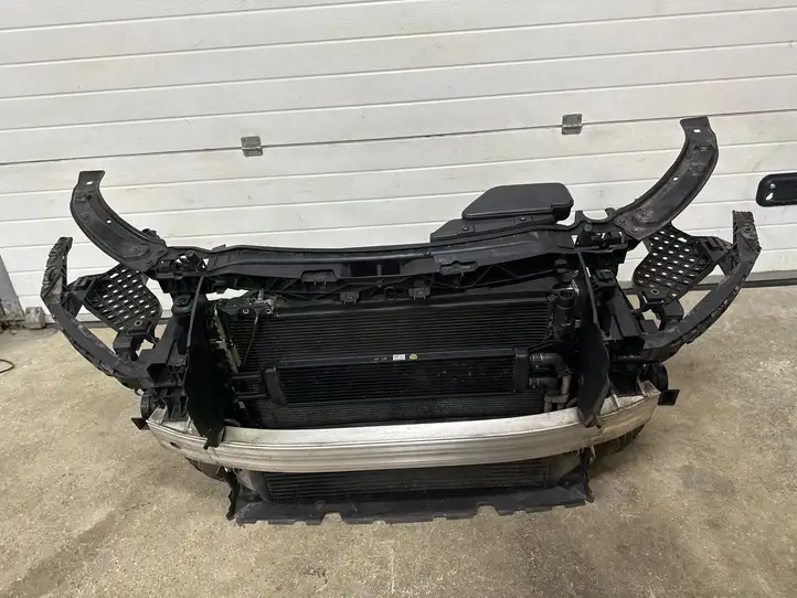Audi RS Q3 (2013 - 2018) 8U0121251E Панель радиаторов двигателя — фото 1