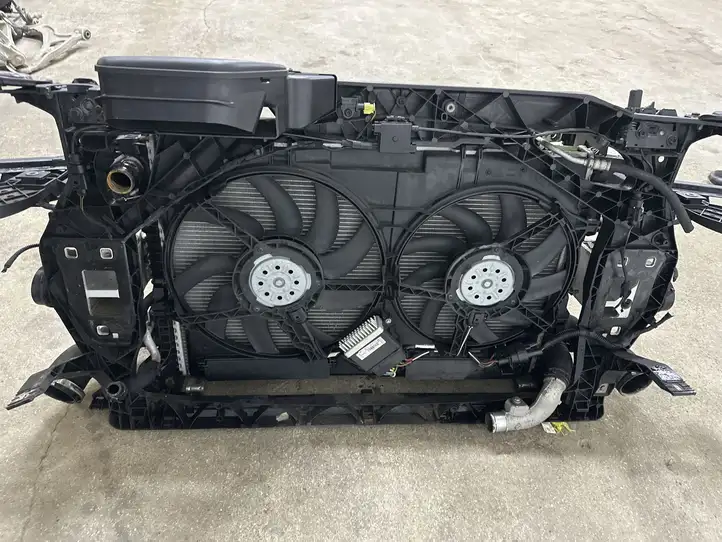 Audi RS Q3 (2013 - 2018) 8U0121251E Панель радиаторов двигателя — фото 5