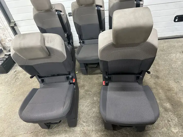 Volkswagen Multivan T7 (2021 - ) Комплект салона — фото 19