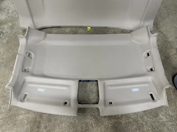 Volkswagen Multivan T7 (2021 - ) Комплект салона — фото 39