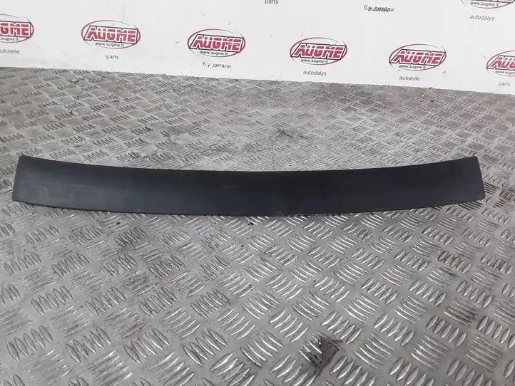 Audi A4 S4 B8 8K (2007 - 2011) 8T0807217A Накладка стоек лобового стекла — фото 1
