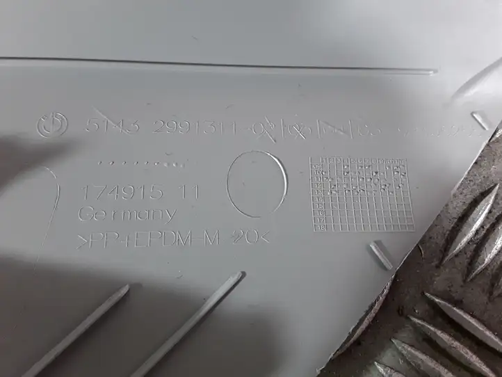 BMW X1 E84 (2009 - 2015) 51432991311 Верхняя обшивка стойки D — фото 2