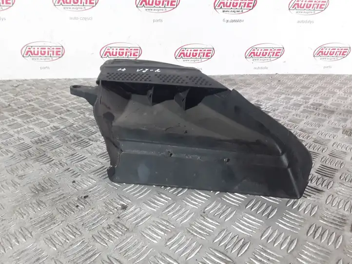 Audi A4 S4 B8 8K (2007 - 2011) 8K0129618 Детали воздухозаборника — фото 3