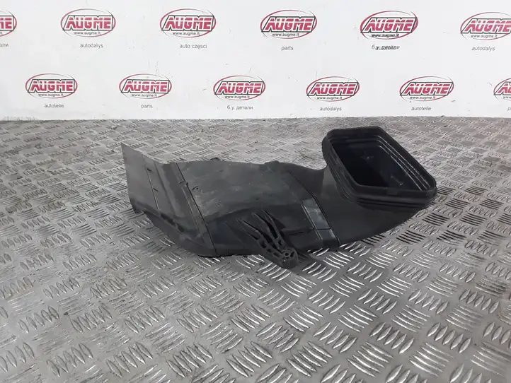 Audi A4 S4 B8 8K (2007 - 2011) 8K0129618 Детали воздухозаборника — фото 5
