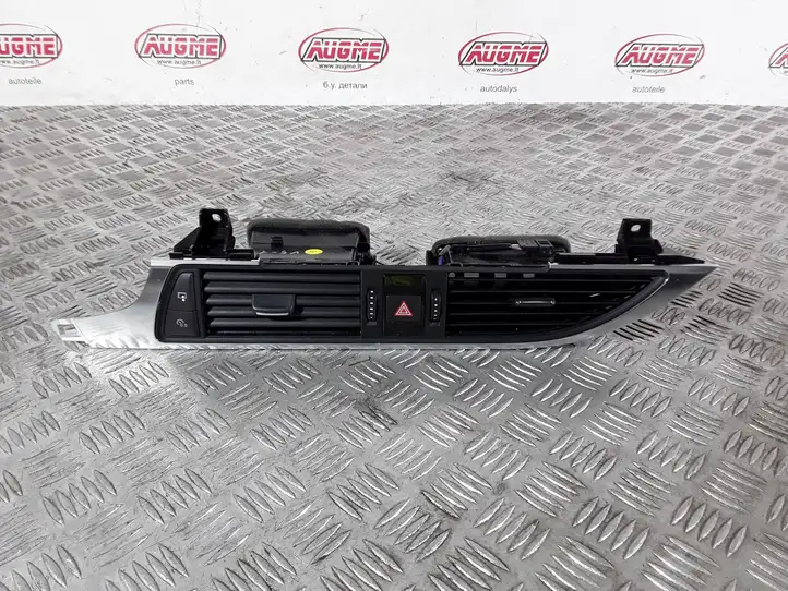 Audi A6 C7 (2011 - 2014) 4G1820951 Центральный воздушный дефлектор — фото 1