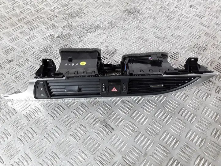 Audi A6 C7 (2011 - 2014) 4G1820951 Центральный воздушный дефлектор — фото 5