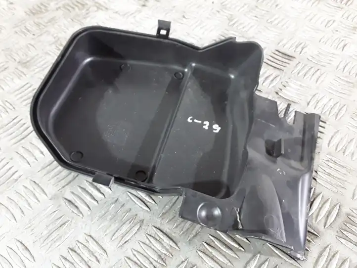 BMW X1 E84 (2009 - 2015) 64316925018 Крышка микрофильтра воздуха — фото 2