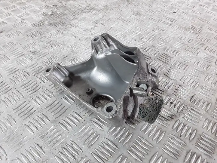 BMW X1 E84 (2009 - 2015) 22116777061 Кронштейн двигателя — фото 1