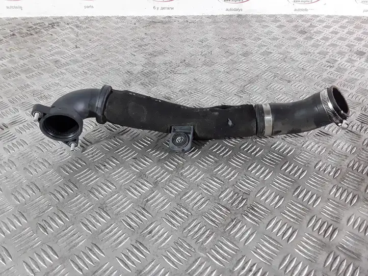 Volkswagen Tiguan (2016 - 2020) 04L145828G Детали воздухозаборника — фото 5