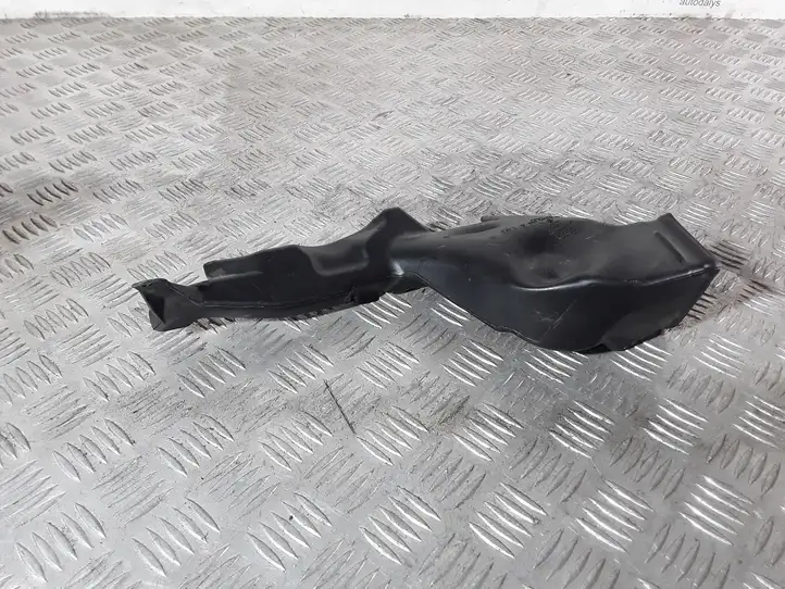 Audi A4 S4 B8 8K (2007 - 2011) 8K1819151A Детали воздухозаборника — фото 6