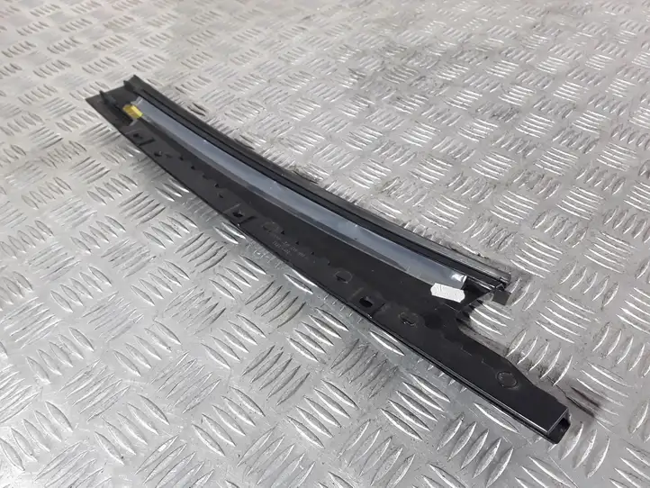 Audi A4 S4 B8 8K (2007 - 2011) 8K0839901 Накладка стекла задней двери — фото 8