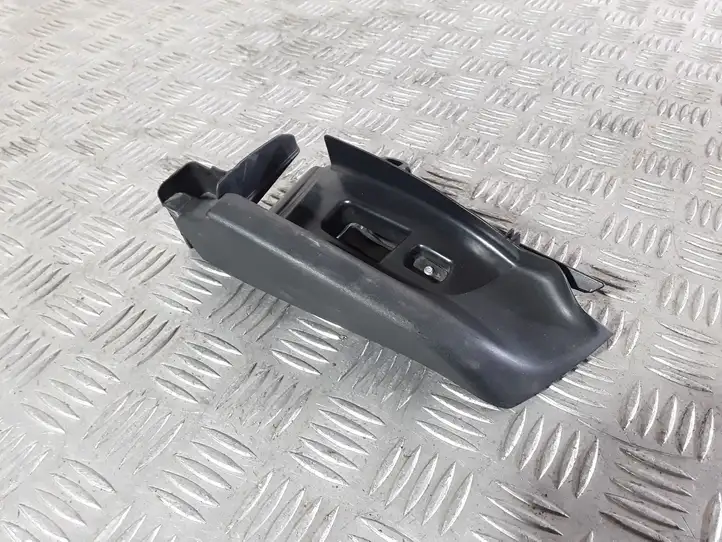 Audi A4 S4 B8 8K (2007 - 2011) 8K0857791A Накладка ремня безопасности — фото 4