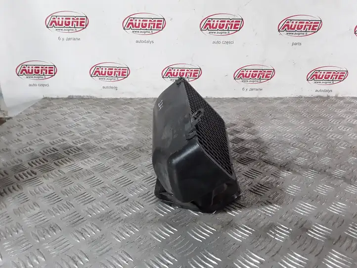 Audi A4 S4 B8 8K (2007 - 2011) 8K1819904 Детали воздухозаборника — фото 4