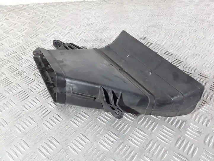 Audi A4 S4 B8 8K (2007 - 2011) 8K0129618 Детали воздухозаборника — фото 6