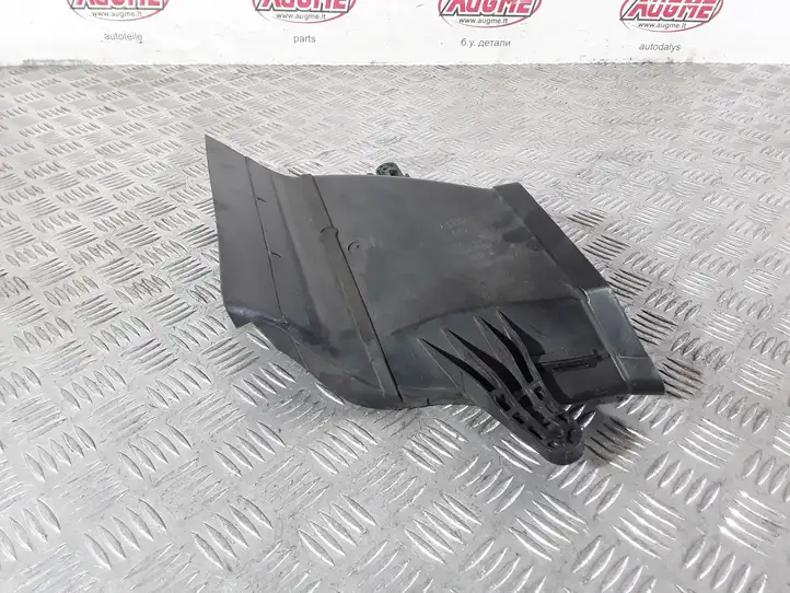 Audi A4 S4 B8 8K (2007 - 2011) 8K0129618 Детали воздухозаборника — фото 7