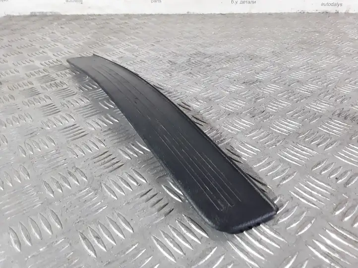 Toyota Prius (XW20) (2003 - 2009) 6791147020 Внутренняя отделка переднего порога — фото 3