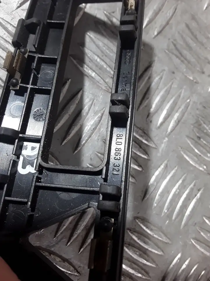 Audi A3/S3 8L (2000 - 2003) 8L0863321 Отделка внутренней панели салона — фото 5