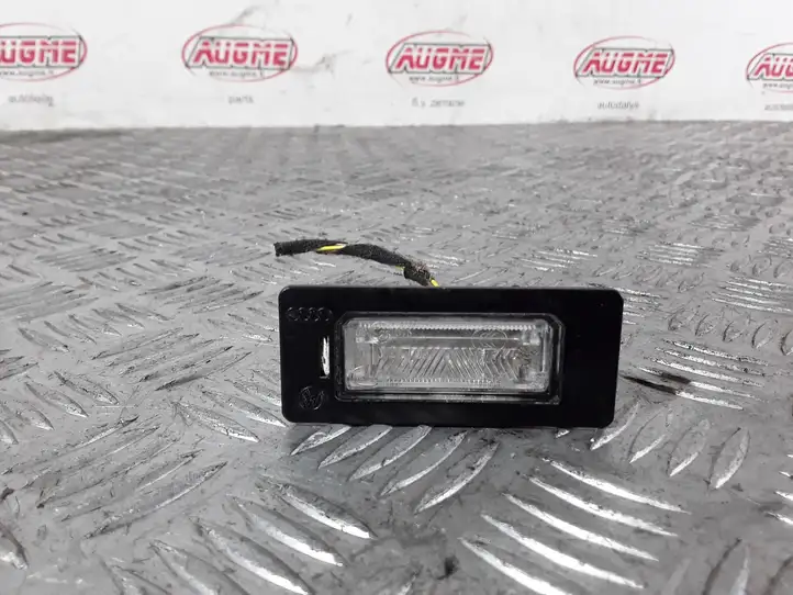Audi A4 S4 B8 8K (2007 - 2011) 8T0943021 Подсветка номера — фото 1