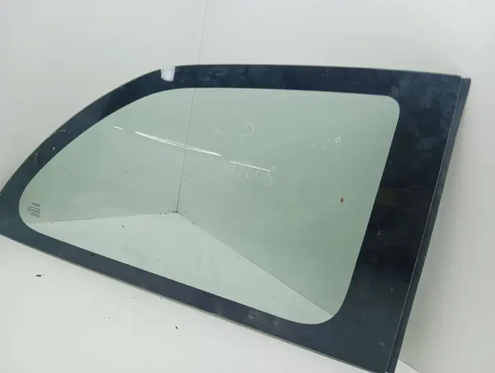 Toyota Yaris (2005 - 2009) 43R00048 Заднее боковое стекло — фото 3
