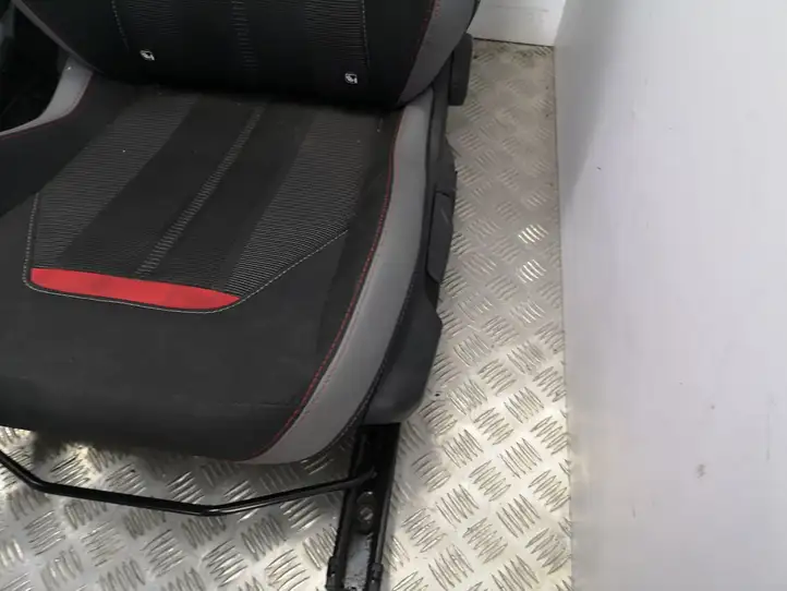 Opel Mokka B (2020 - ) Комплект салона — фото 2