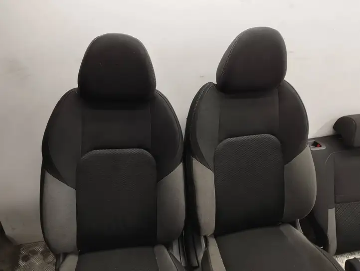 Nissan Qashqai (2017 - 2020) Комплект салона — фото 11