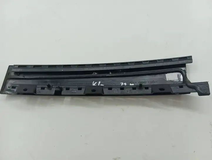 Ford Focus (2011 - 2015) A254A41 Накладка стекла задней двери — фото 5