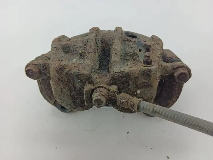 Hyundai Santa Fe (2005 - 2009) BG140102 Тормозной суппорт передний — фото 5