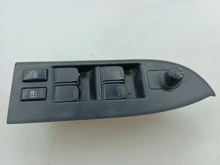 Suzuki Grand Vitara II (2005 - 2008) 65J05PK Блок кнопок стеклоподъемников — фото 1