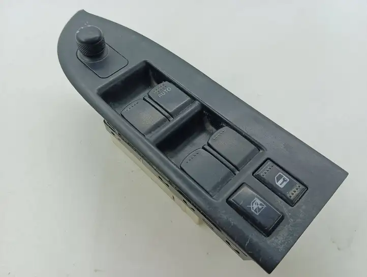 Suzuki Grand Vitara II (2005 - 2008) 65J05PK Блок кнопок стеклоподъемников — фото 3