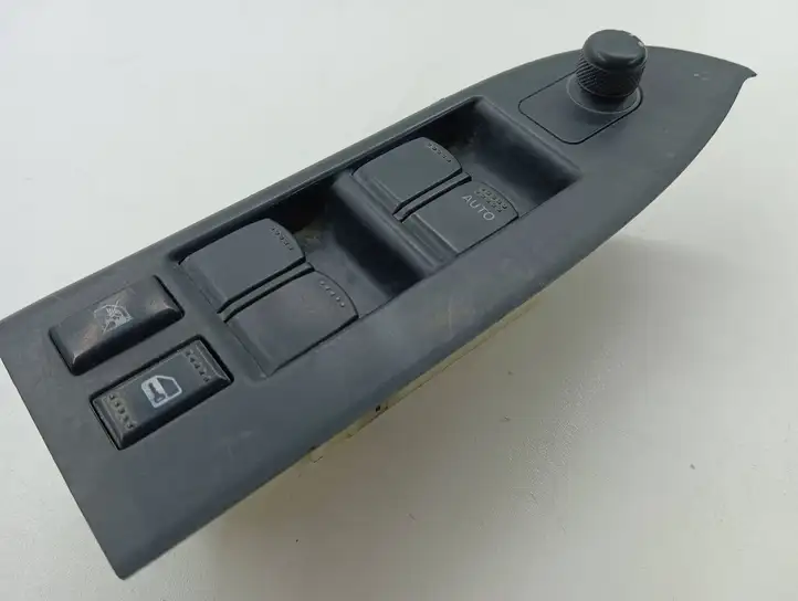 Suzuki Grand Vitara II (2005 - 2008) 65J05PK Блок кнопок стеклоподъемников — фото 4