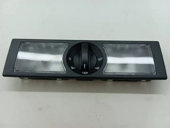 Seat Arona (2017 - ) 0886400 Задняя подсветка — фото 2
