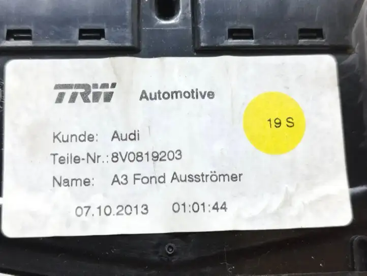 Audi A3/S3 8V (2012 - 2016) 8V0819203 Задний воздушный дефлектор — фото 7