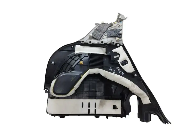 Toyota Yaris (2012 - 2014) 647300D290 Боковая обшивка багажника — фото 9