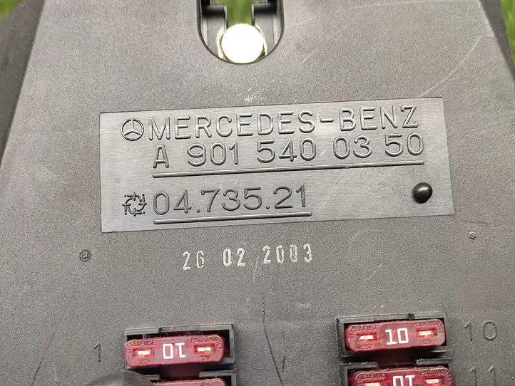 Mercedes-Benz Sprinter W901 W902 W903 W904 (1995 - 2007) A9015400350 Блок управления электропитанием — фото 2