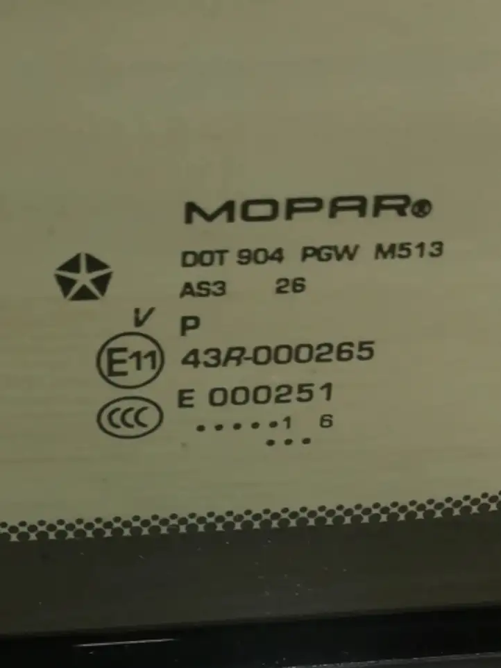 Jeep Grand Cherokee (2010 - 2021) 68295541AA Заднее боковое стекло — фото 4