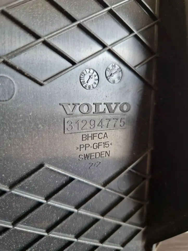 Volvo V60 (2010 - 2013) 31294775 Крышка ящика аккумулятора — фото 4