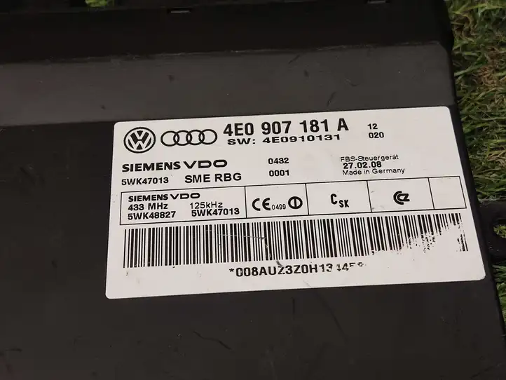 Audi A8 S8 D3 4E (2007 - 2010) 4E0907181A Блок бесключевого доступа — фото 3