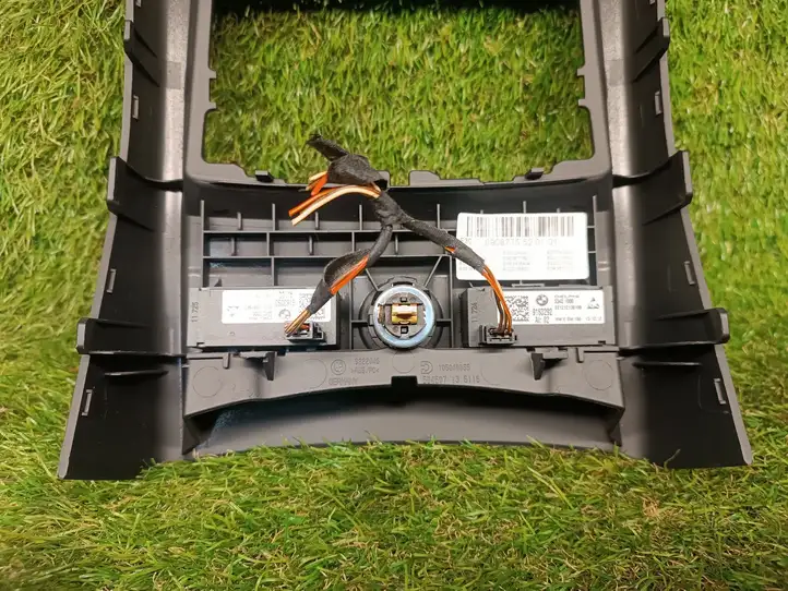 BMW 3 F30 F35 F31 (2012 - 2018) 9163293 Реле обогрева — фото 6