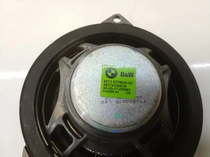 BMW 5 G30 G31 (2016 - ) 6513927963502 Динамики задних дверей — фото 2