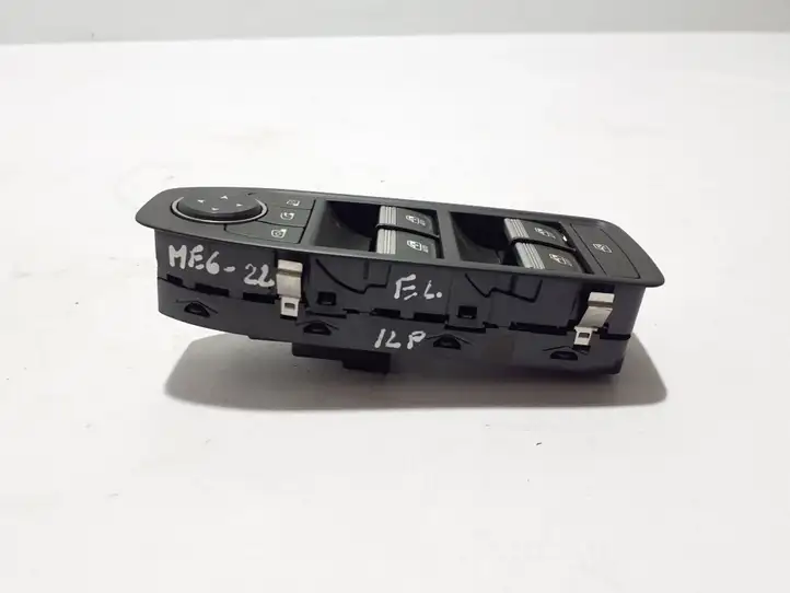 Renault Megane E-Tech (2022 - ) 254100000R Кнопка стеклоподъемников — фото 4