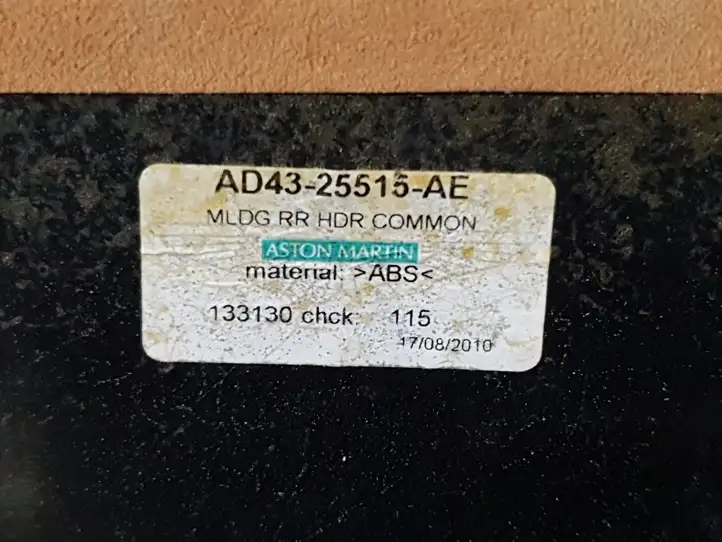 Aston Martin Rapide AD43-25515-AE Прочие детали салона — фото 9