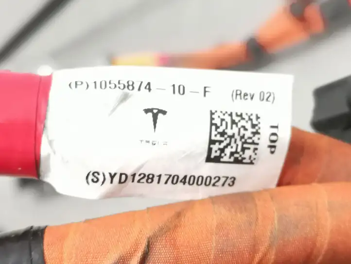 Tesla Model S (2016 - 2021) 1055868-10-D Прочая электропроводка — фото 12