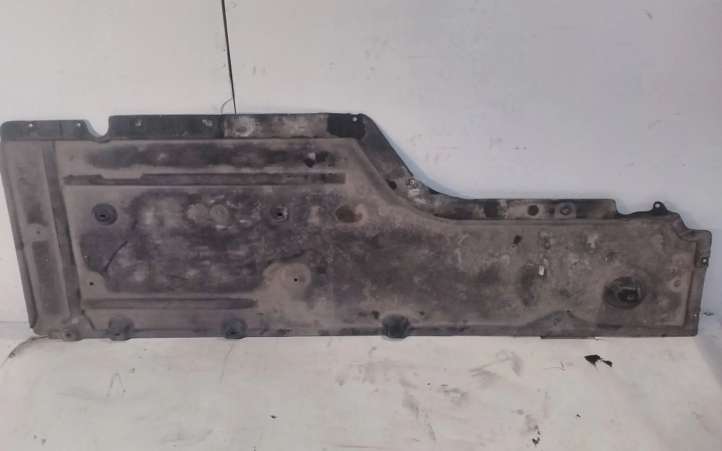 74850610 BMW 5 E60 E61 Vidurinė dugno apsauga