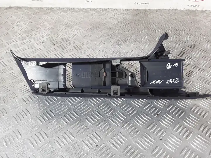 Mercedes-Benz E W210 (1995 - 2002) 2106921622 Верхняя обшивка стойки D — фото 7