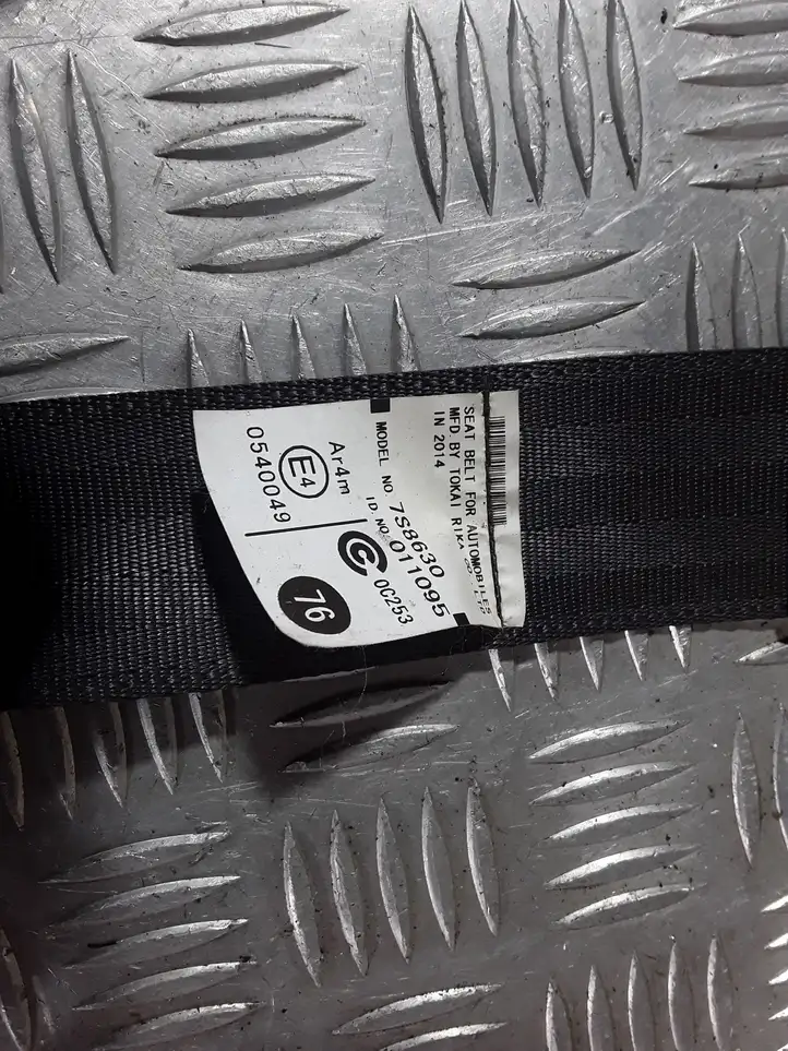 Lexus CT 200H (2010 - 2013) D095806 Задний ремень безопасности — фото 9