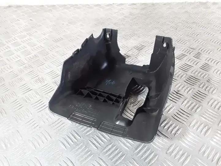 Lexus CT 200H (2010 - 2013) 4528776010 Обшивка рулевой колонки — фото 2