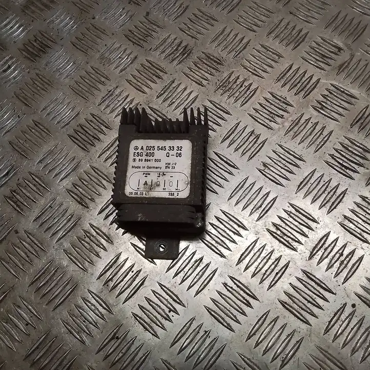 Mercedes-Benz Vaneo W414 (2001 - 2005) A0255453332 Реле вентилятора охлаждения — фото 1