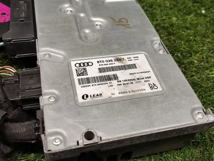 Audi A5 8T 8F (2007 - 2011) 8T0035223T Усилитель звука — фото 3